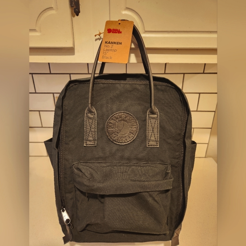FJALLRAVEN KANKEN LAPTOP NO 2 BLACK BACKPACK BAG